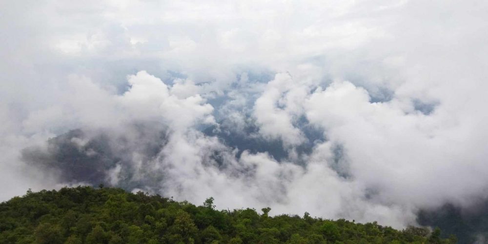 पहाडी र हिमाली भूभागका एकदुई स्थानमा मेघगर्जन र चट्याङसहित हल्का वर्षा