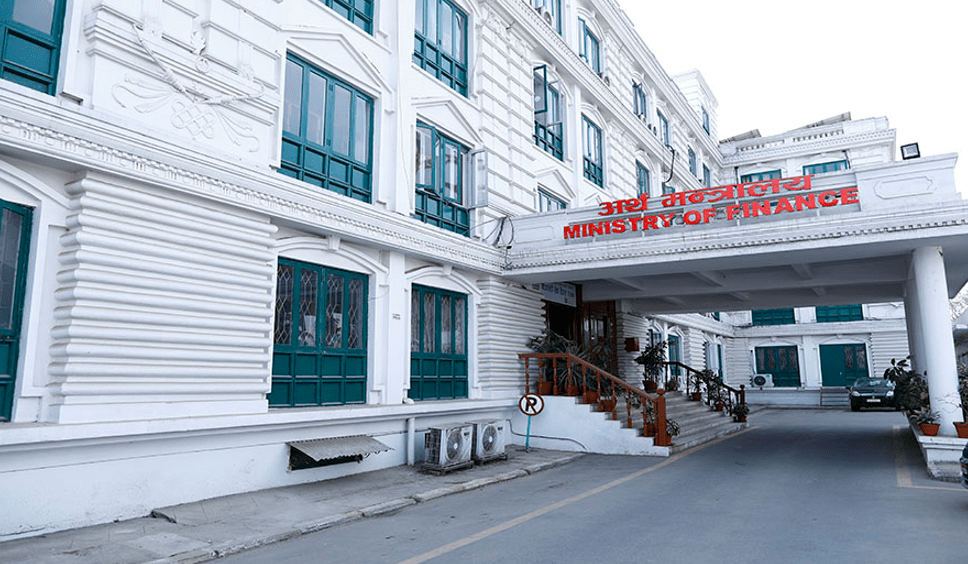 कानुन मिचेर करोडौँ रकमान्तर