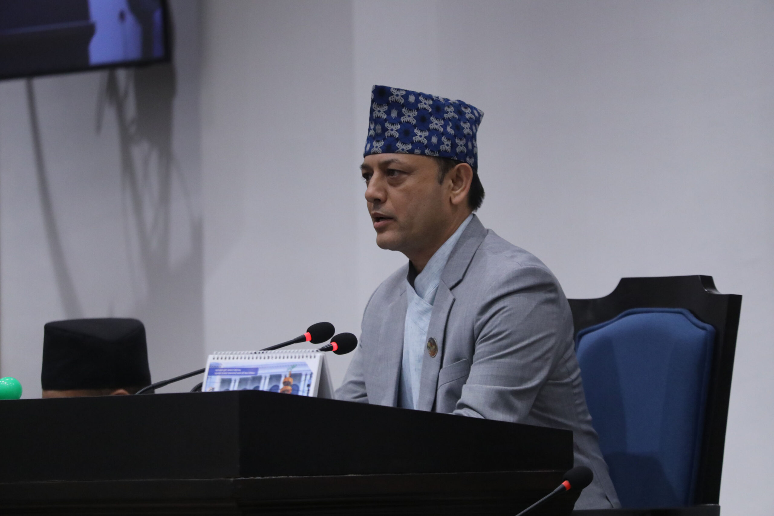 सभामुखको चेतावनी : “मर्यादाभित्र रहेर मात्रै विरोध गर्नुस्”