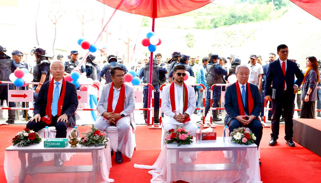सुरुङमार्गको युगतर्फ नेपाल
